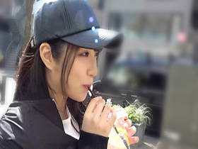 Hに積極的な巨乳JD 彼氏とのレスに耐えらんない! フェラ好きの底知れない性豪 セックスの誘惑に我慢出来ず誰にも内緒のハメ撮りエッチしちゃいます! サンプル動画サムネイル